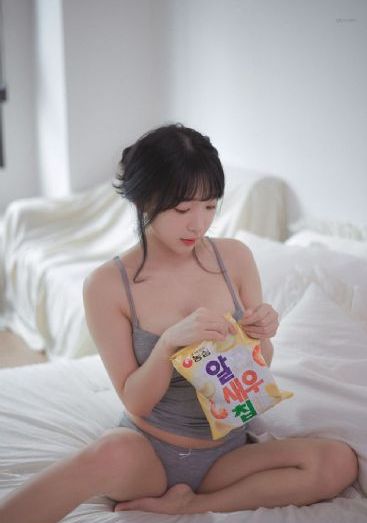 女大学生精油按摩电影